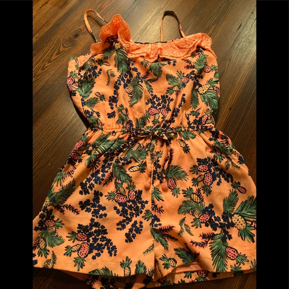 Girls Pineapple romper! Super cute! Size 12. Excellent condition